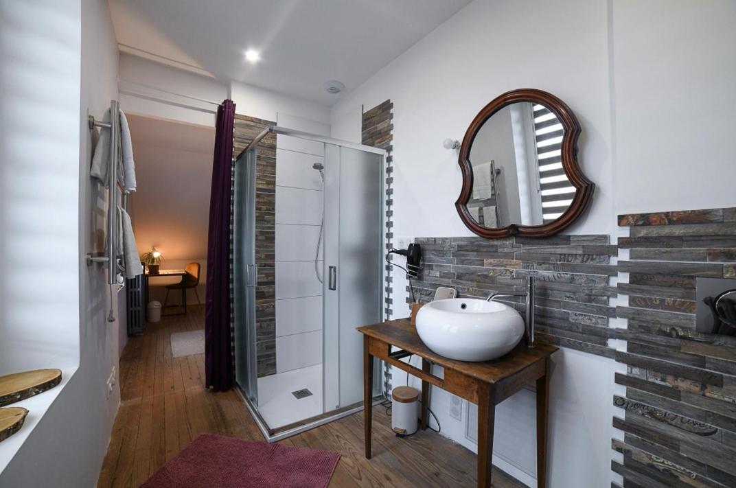 La Maison Fleur De Frangipanier Saint-Genix-sur-Guiers Ngoại thất bức ảnh